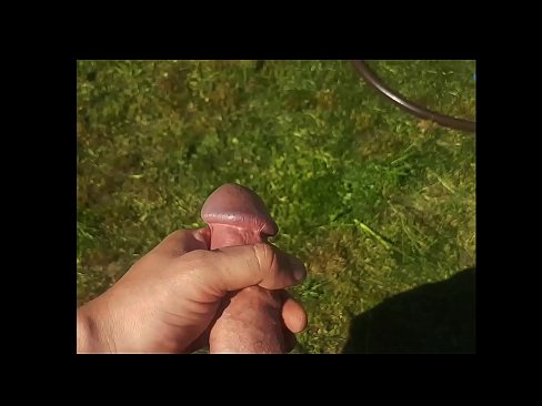❤️ ګرم hottie خپل ګلابي بلی fucked او د اوړي په باغ کې د squirt سره cums ترلاسه کوي ❌ ❌️❤